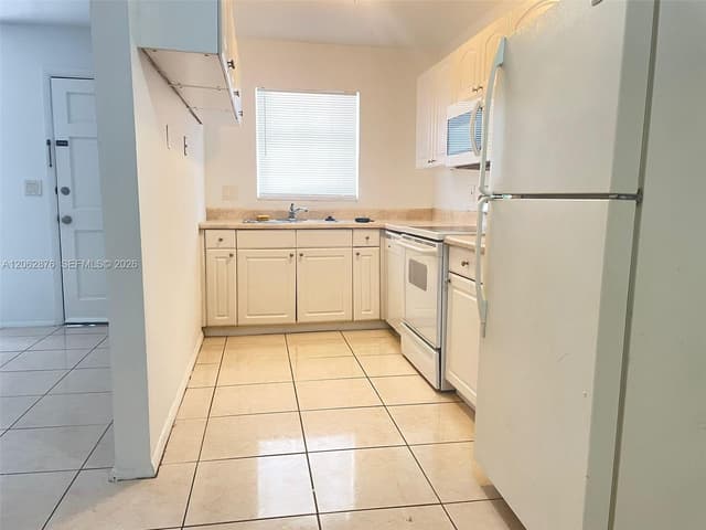 4951 Wedgewood Way # 6, West Palm Beach FL 33417 - West Palm Beach, FL - Photo 7