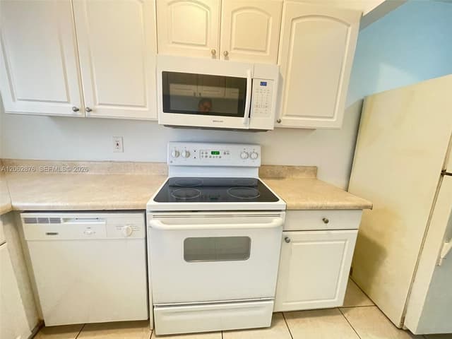 4951 Wedgewood Way # 6, West Palm Beach FL 33417 - West Palm Beach, FL - Photo 5