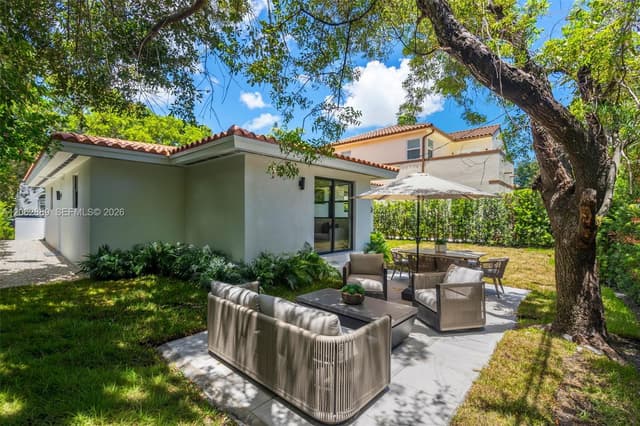 536 Minorca Ave, Coral Gables FL 33134 - Coral Gables, FL - Photo 5
