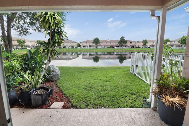 5930 ROYAL Way, Tamarac FL 33321 - Tamarac, FL - Photo 2