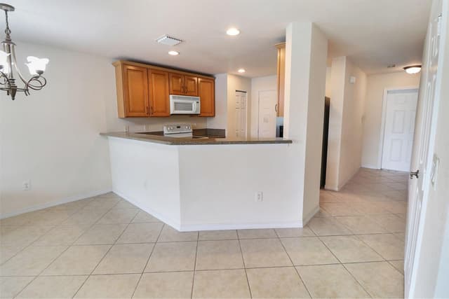 5930 ROYAL Way, Tamarac FL 33321 - Tamarac, FL - Photo 7