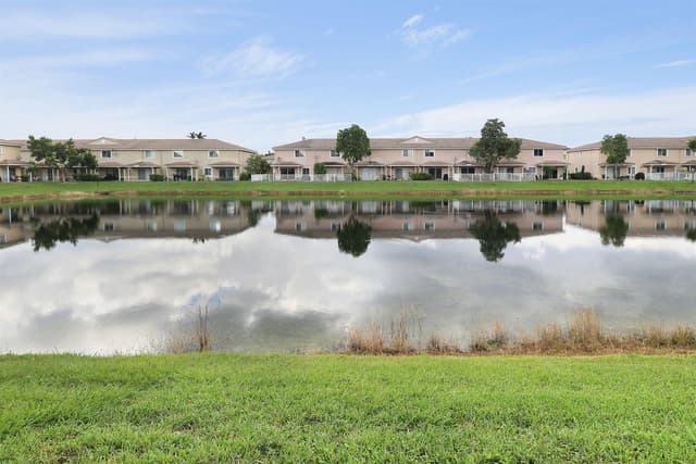 5930 ROYAL Way, Tamarac FL 33321 - Tamarac, FL - Photo 3