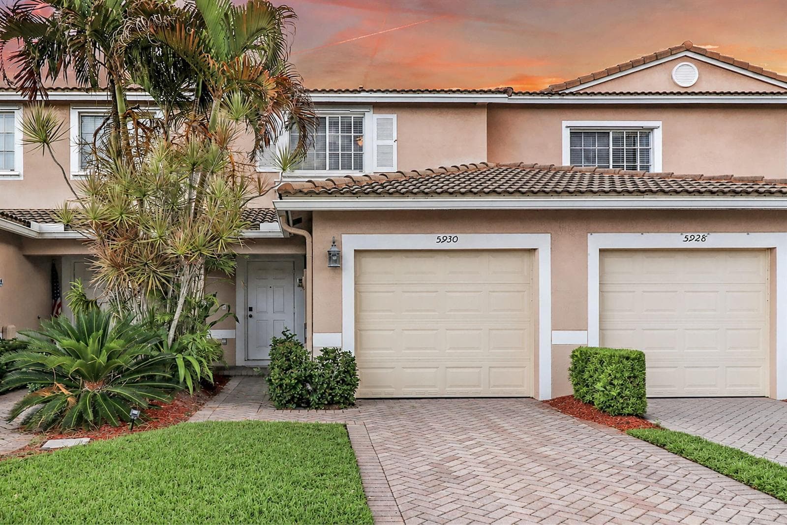 5930 ROYAL Way, Tamarac FL 33321 - Tamarac, FL - Photo 1
