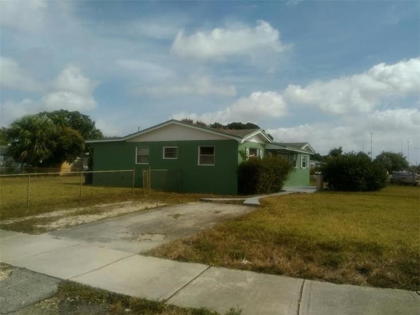 2951 NW 208TH Terrace, Miami Gardens FL 33056