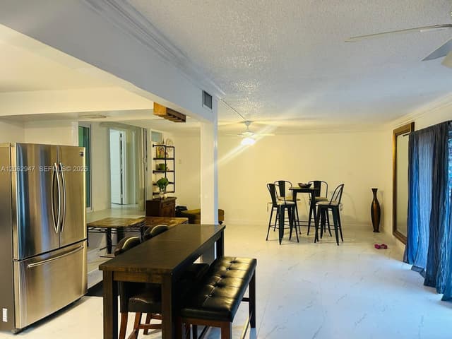 4850 SW 63rd Ter # 211, Davie FL 33314 - Davie, FL - Photo 2