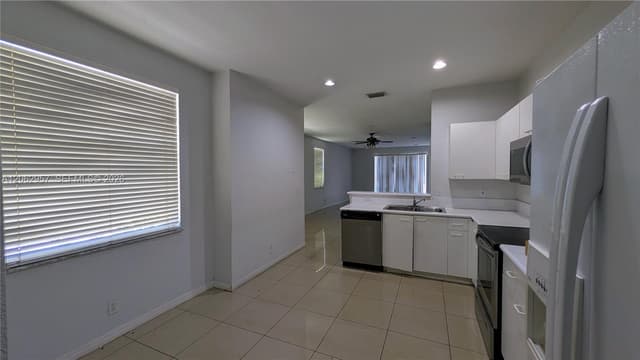 2231 N Cordoba Bnd, Weston FL 33327 - Weston, FL - Photo 5