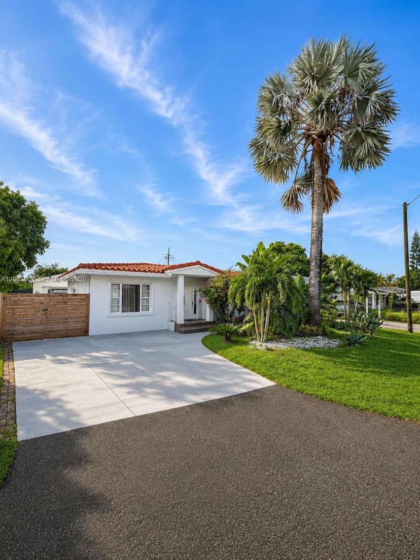 4730 NE 3rd Ave, Oakland Park FL 33334