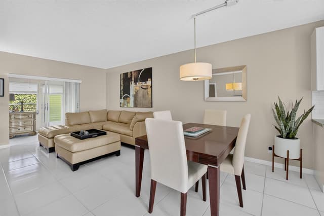 1115 LAKE Terrace # 103, Boynton Beach FL 33426 - Boynton Beach, FL - Photo 4