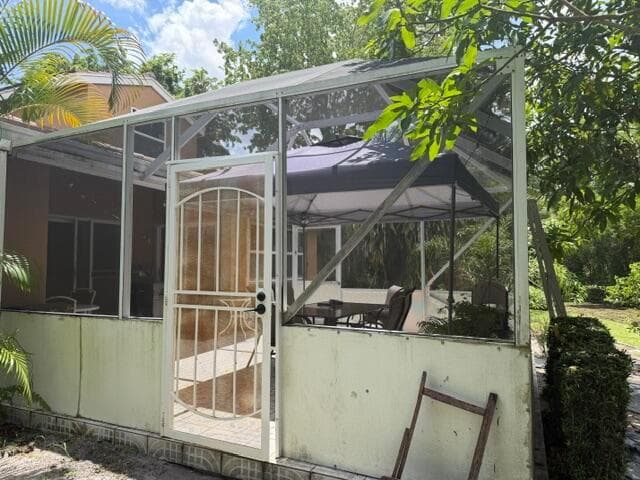 188 CARIBE Court, FL 33413 - Photo 5