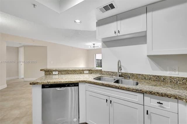 2009 SE 10th Ave # 302, Fort Lauderdale FL 33316 - Fort Lauderdale, FL - Photo 4