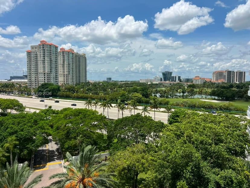 3300 NE 192nd St # 803, Aventura FL 33180