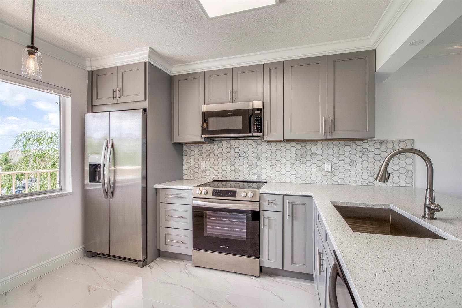 6795 Huntington Lane # 406, Delray Beach FL 33446 - Delray Beach, FL - Photo 1