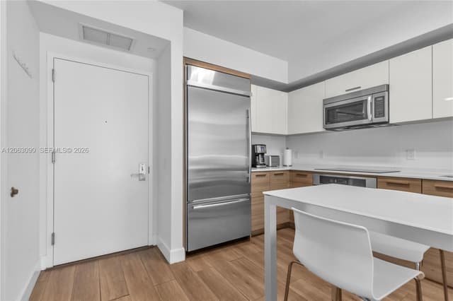 1300 Brickell Bay Dr # 903, Miami FL 33131 - Miami, FL - Photo 6