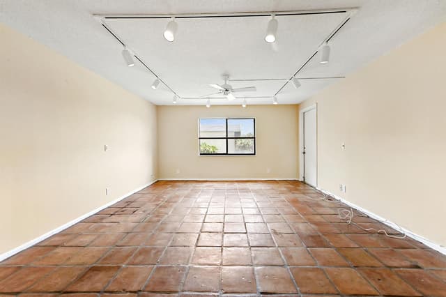 2820 Tennis Club Drive # 401, West Palm Beach FL 33417 - West Palm Beach, FL - Photo 7