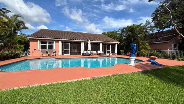 635 SW 200th Ter, Pembroke Pines FL 33029 - Pembroke Pines, FL - Photo 3