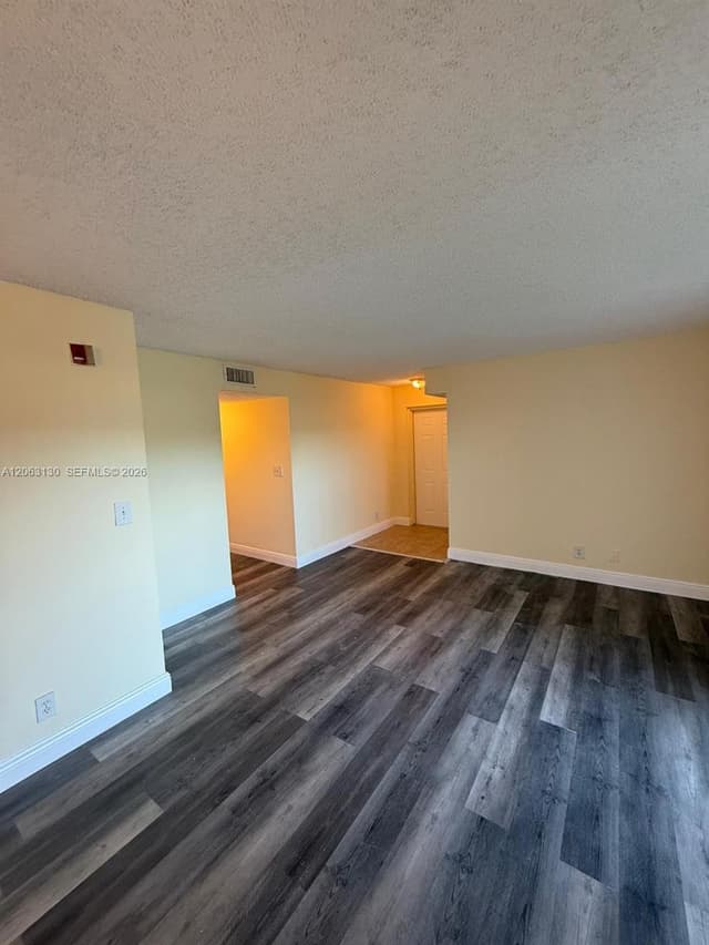 7650 Westwood Dr # 509, Tamarac FL 33321 - Tamarac, FL - Photo 4
