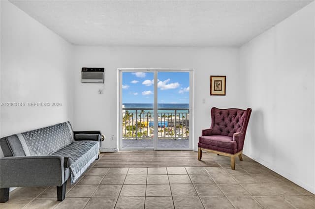 200 S Birch Rd # 1015, Fort Lauderdale FL 33316 - Fort Lauderdale, FL - Photo 2