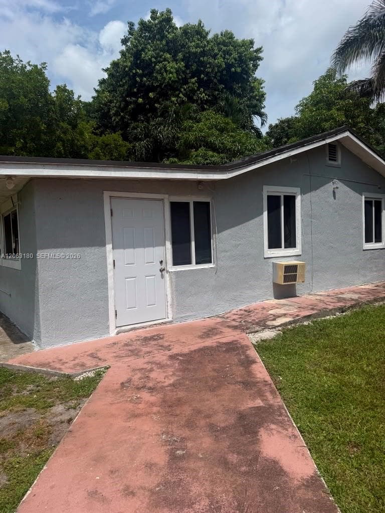 1289 NE 146th St, Miami FL 33161