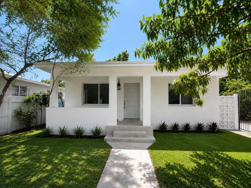 812 NW 67th St, Miami FL 33150