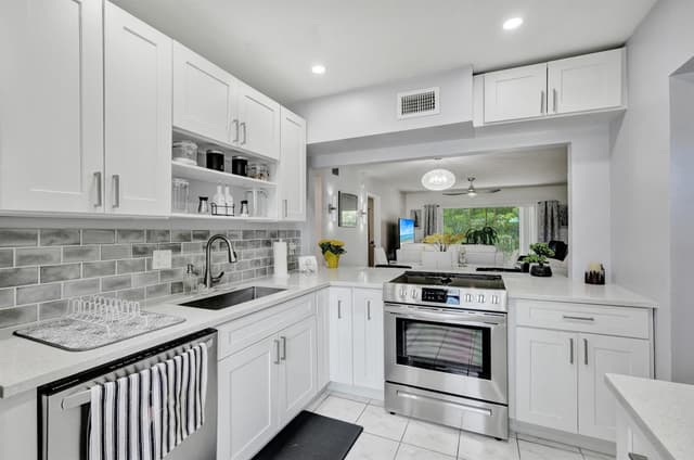 130 LAKE MERYL Drive # 227, West Palm Beach FL 33411 - West Palm Beach, FL - Photo 4