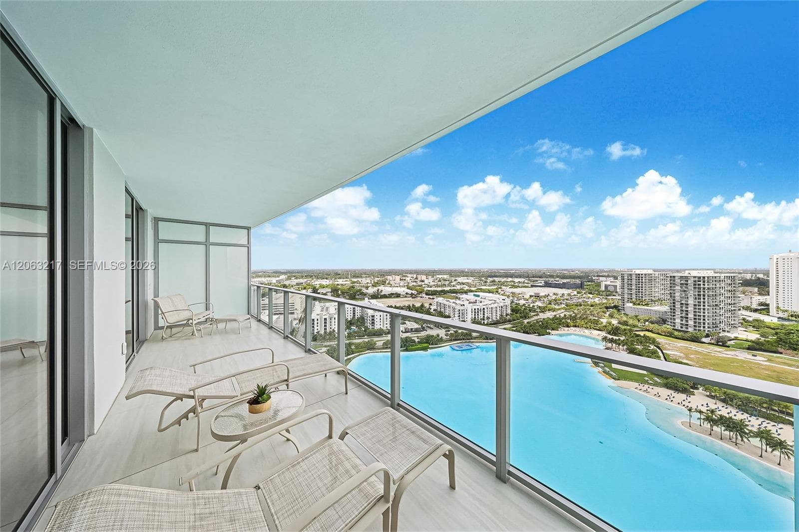 2411 Laguna Circle # 2010, Miami FL 33181