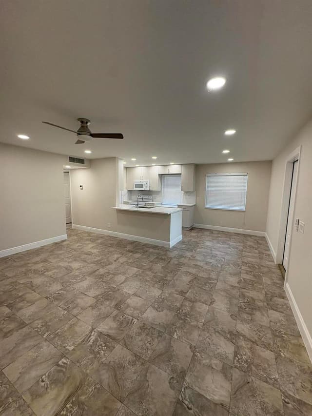 883 Normandy Lane # 883, Delray Beach FL 33484 - Delray Beach, FL - Photo 3
