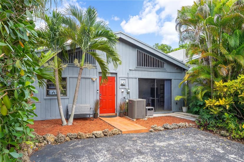 11209 SW 114th Lane Circle, Miami FL 33176