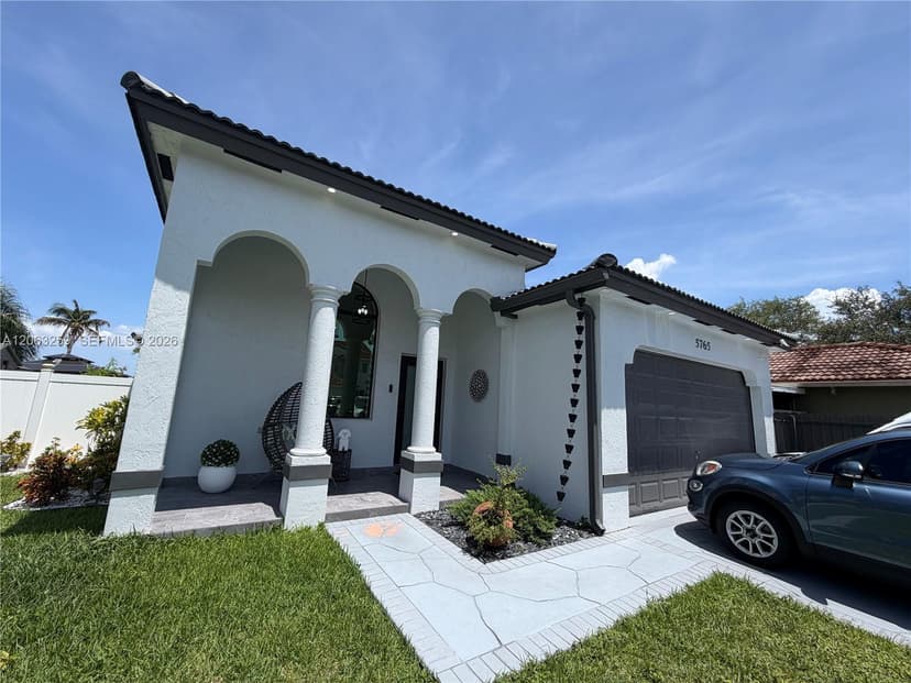 5765 SW 151st Ave, Miami FL 33193