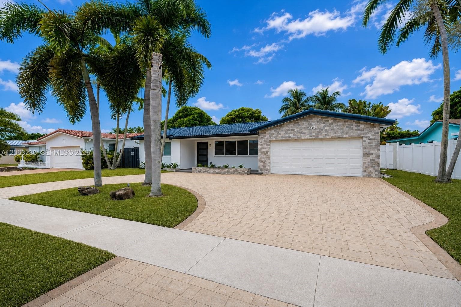 5424 Garfield St, Hollywood FL 33021 - Hollywood, FL - Photo 1