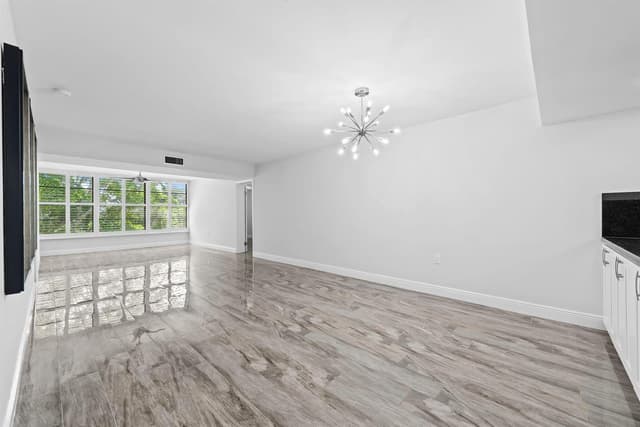 1502 Whitehall Drive # 403, Davie FL 33324 - Davie, FL - Photo 5