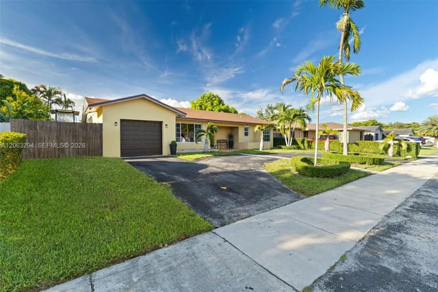 11045 SW 161st Ter, Miami FL 33157 - Miami, FL - Photo 2
