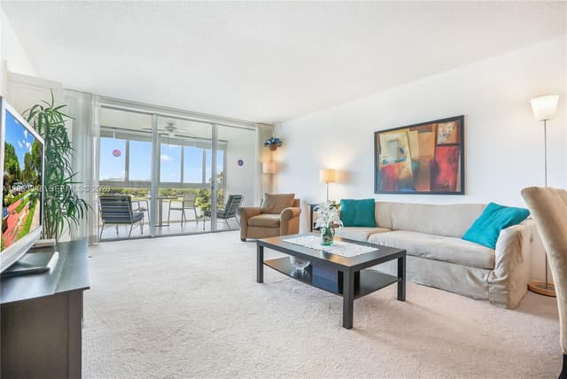 3091 N Course Dr # 502, Pompano Beach FL 33069 - Pompano Beach, FL - Photo 4