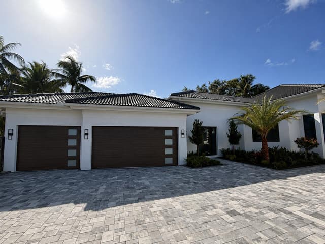2525 Seminole Circle, West Palm Beach FL 33409 - West Palm Beach, FL - Photo 4