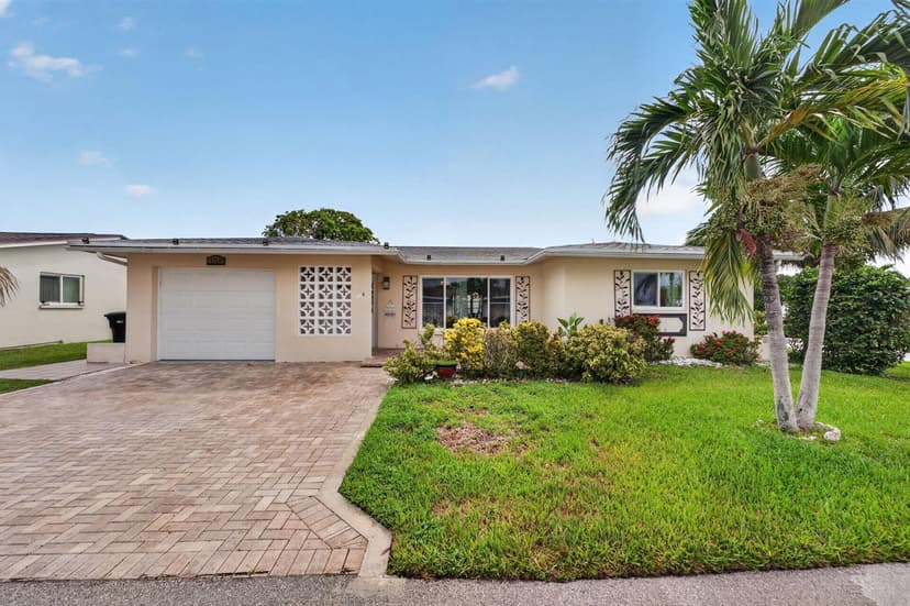 4716 NW 49TH Place, Tamarac FL 33319
