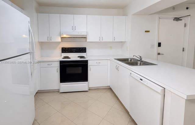 104 SW 9th St # 1403, Miami FL 33130 - Miami, FL - Photo 3