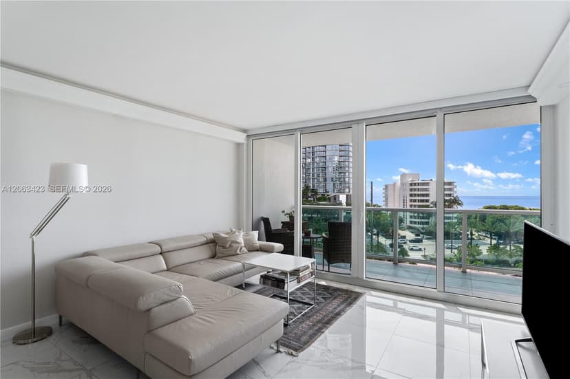 100 Bayview Dr # 709, Sunny Isles Beach FL 33160