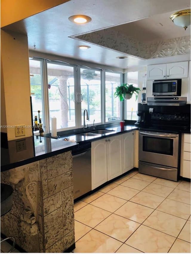 2160 NW 82nd Ter, Sunrise FL 33322 - Sunrise, FL - Photo 7