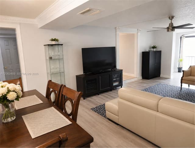 3760 Inverrary Dr # 2P, Lauderhill FL 33319 - Lauderhill, FL - Photo 5