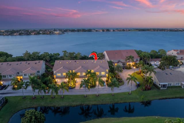 88 N Lakeshore Drive, Hypoluxo FL 33462 - Hypoluxo, FL - Photo 2