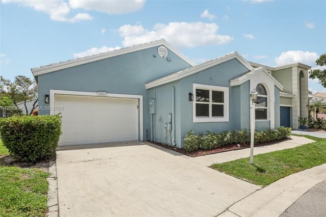 9613 NW 8th Cir, Plantation FL 33324 - Plantation, FL - Photo 4