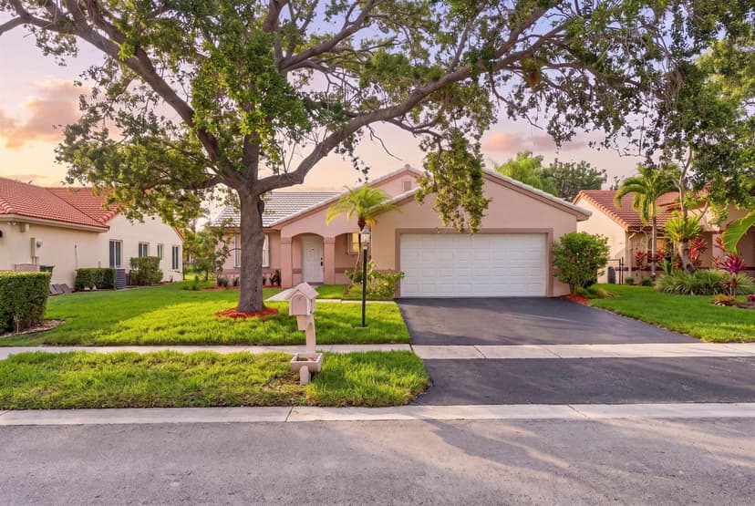 18871 NW 2ND Street, Pembroke Pines FL 33029
