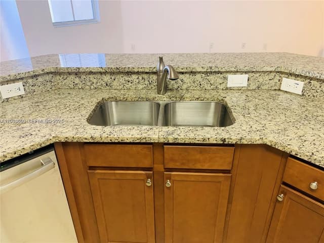 8960 NW 97th Ave # 205, Doral FL 33178 - Doral, FL - Photo 2
