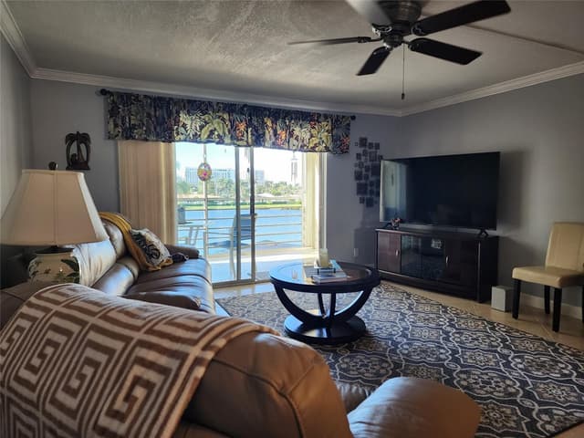 321 SE 3rd Street # 302, Dania Beach FL 33004 - Dania Beach, FL - Photo 3