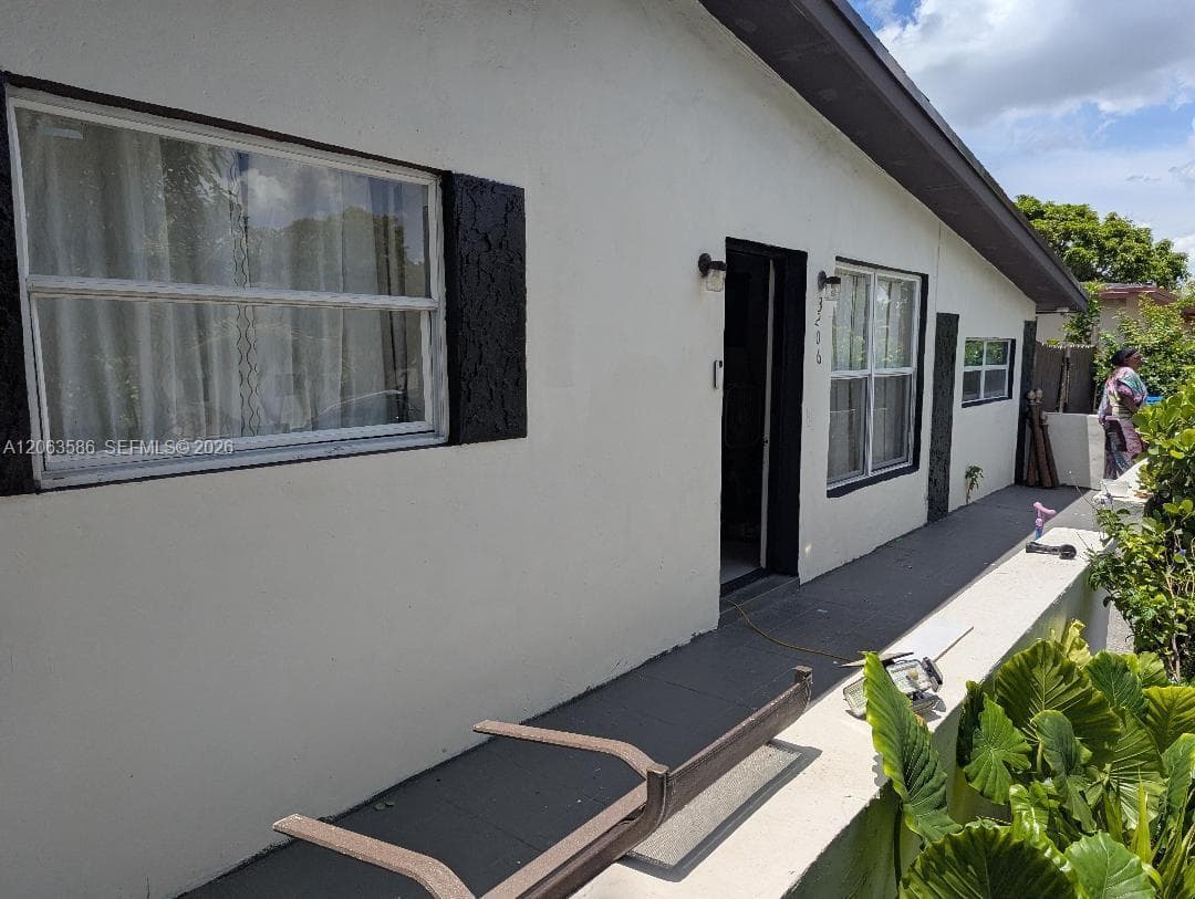 3206 SW 47th Ave, West Park FL 33023 - West Park, FL - Photo 1