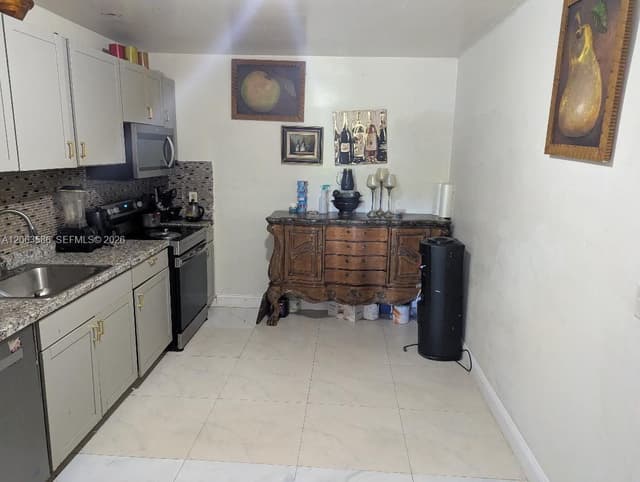 3206 SW 47th Ave, West Park FL 33023 - West Park, FL - Photo 5