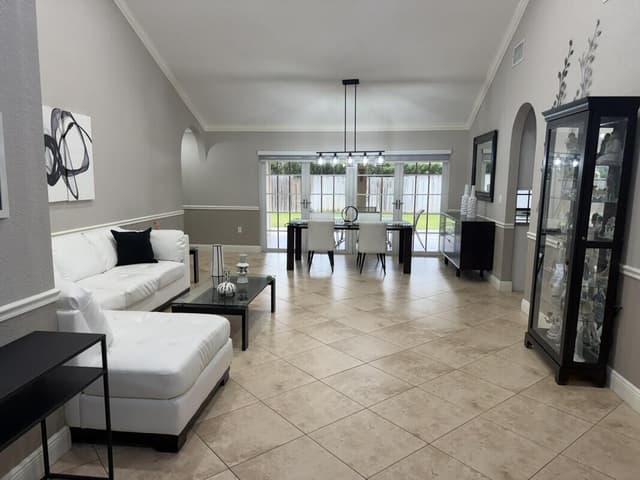 16820 NW 80th Court, Hialeah FL 33016 - Hialeah, FL - Photo 5