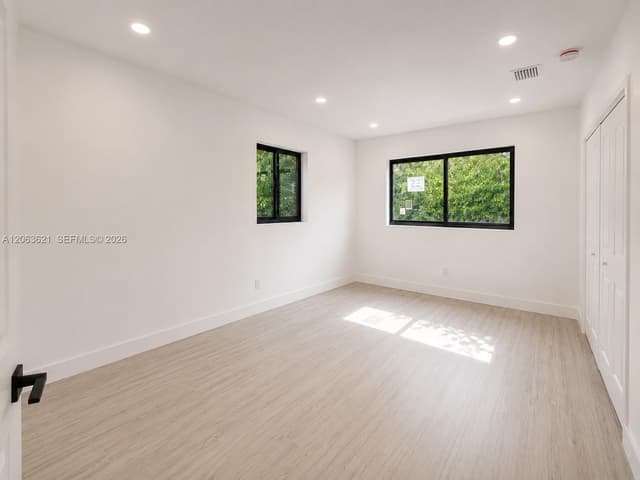 1141 NE 166th St, North Miami Beach FL 33162 - North Miami Beach, FL - Photo 7