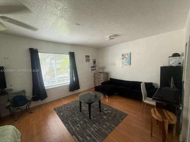 820 Euclid Ave # 206, Miami Beach FL 33139 - Miami Beach, FL - Photo 2
