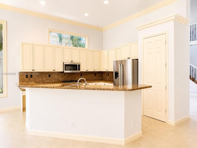 138 Tranquilla Dr, Palm Beach Gardens FL 33418 - Palm Beach Gardens, FL - Photo 6