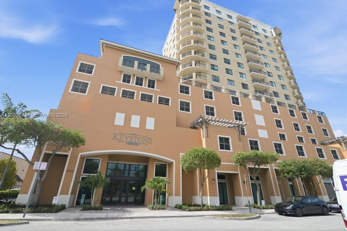 4242 NW 2nd St # 807, Miami FL 33126 - Miami, FL - Photo 1